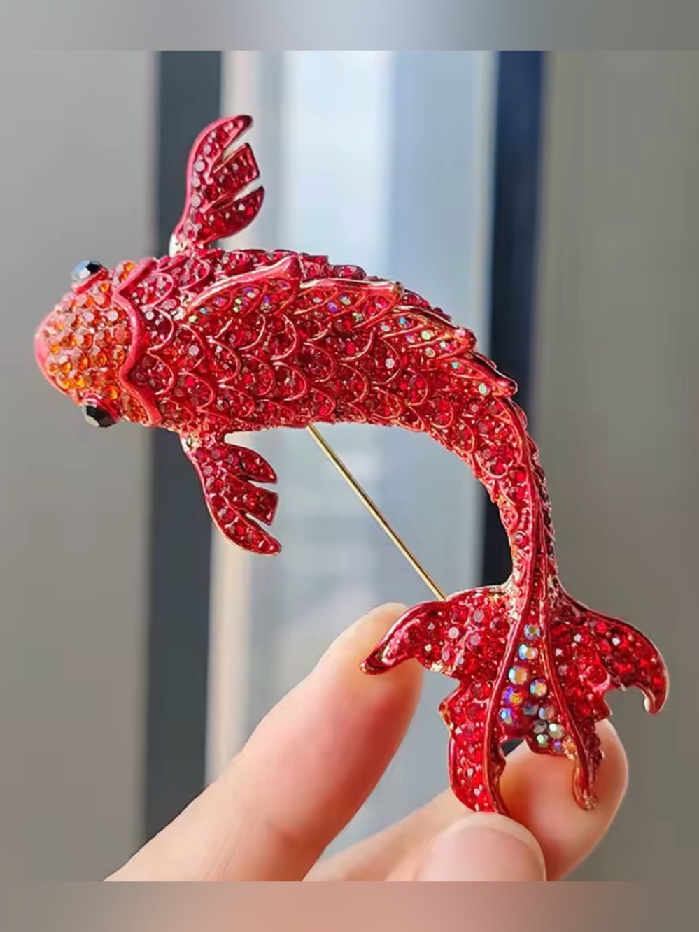 High Grade Red Carp Full Rhinestone Brooch Pins Trendy Crystal Charm Brooch. - Picture 3 of 5